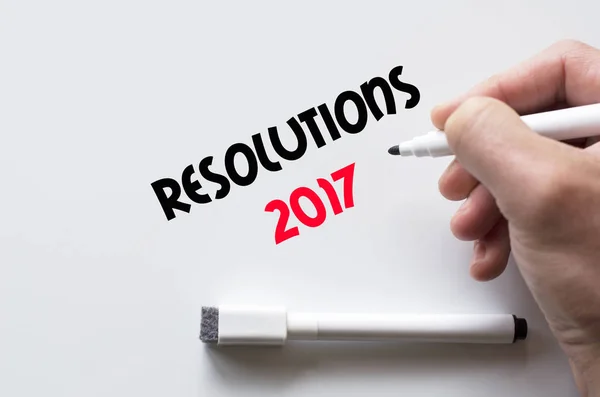 Resolutioner 2017 skriven på whiteboard — Stockfoto