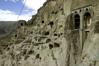 Vardzia mağara city-manastır. Vardzia Erushe içinde kazılmış