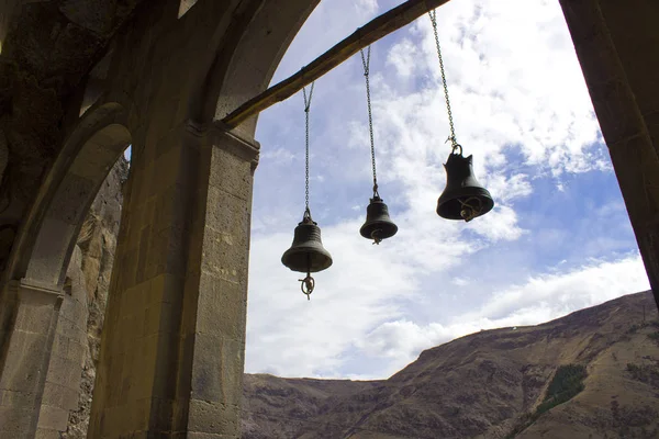 Çan Vardzia kilisede şehir-manastır mağara. Vardzia yapıldı. 
