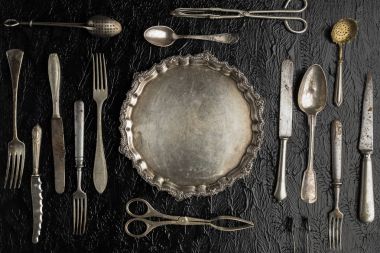 Bir arka plan, çatal, kifes, kaşık Vintage mutfak gereçleri 
