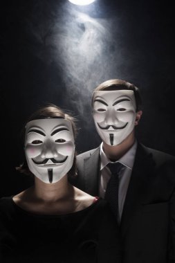 maske studio atış ile anonim eylemci hacker