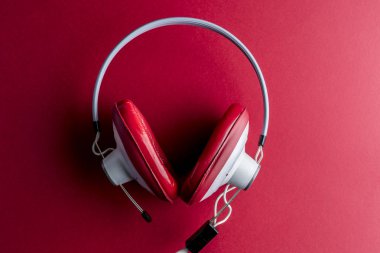 Retro kulaklık müzik bağımlısı