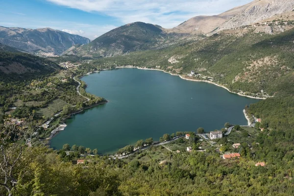 Lake Scanno  (Abruzzo) — Stock Photo, Image
