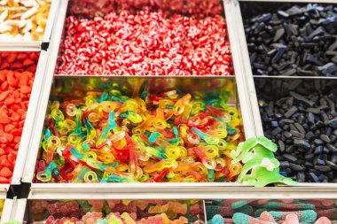 Bir şeker dükkanı tatlılar çeşitleri