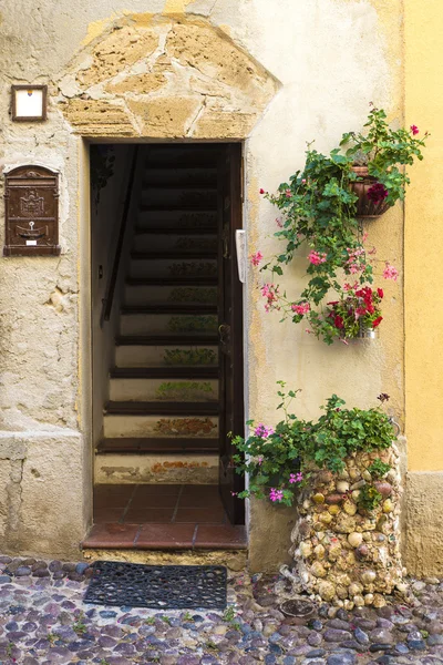 Street of the old town of Alghero, Sardinia, Italy — Stock Photo, Image