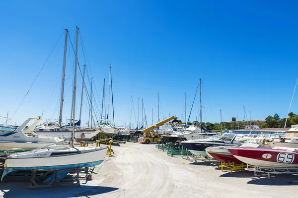 Chantier naval à Alghero, Sardaigne, Italie — Photo