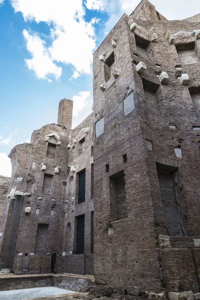 Rome, イタリアの古いローマ風呂 — ストック写真