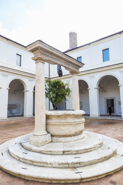Spule des certosini-klosters in rom, italien — Stockfoto
