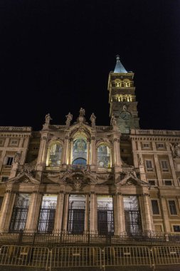 Basilica di Santa Maria Maggiore gece Roma, İtalya.