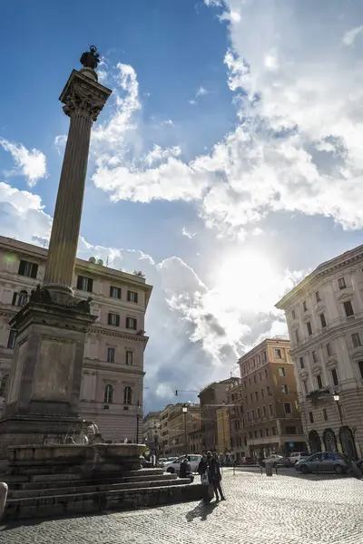 Gatan i gamla stan i Rom, Italien — Stockfoto