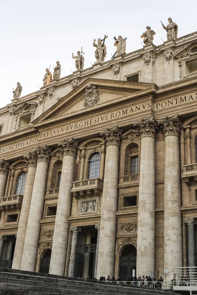 Basílica Papal de San Pedro en la Ciudad del Vaticano, Vaticano — Foto de Stock