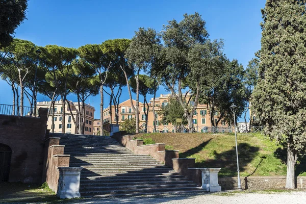 Park with stairs in Rome, Italy — Stock Photo, Image