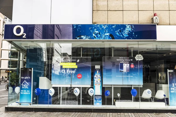 Tienda de O2 en Dusseldorf, Alemania — Foto de Stock