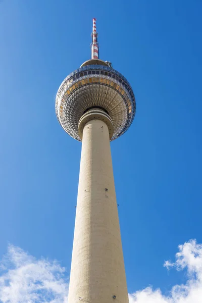 Telekommunikationsturm in berlin, deutschland — Stockfoto