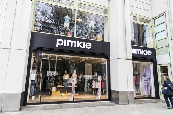 Магазин Pimkie в Берлине, Германия — стоковое фото