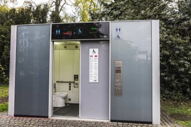Dusseldorf, Almanya genel tuvalet wc