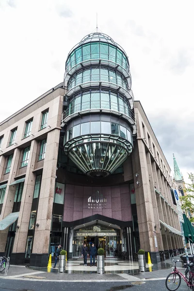 Centro commerciale Schadow Arkaden a Dusseldorf, Germania — Foto Stock