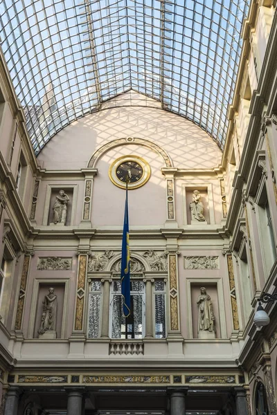 Galeries mısınız Saint Hubert Brüksel, Belçika