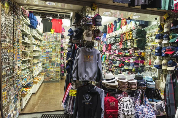 Souvenirbutiken i Bryssel, Belgien — Stockfoto