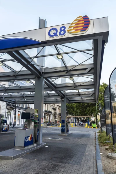 Q8 gas station in Brussels, Belgium — Stock Photo, Image