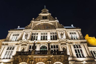 Tarihi binaları geceleri, Gent, Belçika