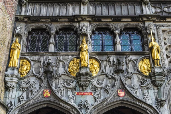 A belgiumi Bruges-ben a Szent Vér-bazilika — Stock Fotó