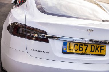 Elektrikli otomobil Tesla Model S London, Büyük Britanya