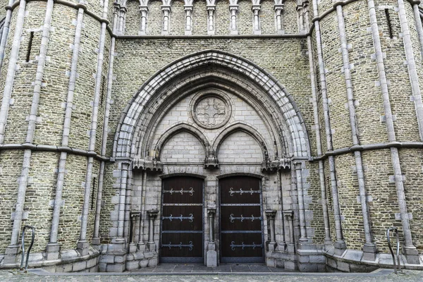 Fachada da Catedral de Saint-Salvator em Bruges, Bélgica — Fotografia de Stock