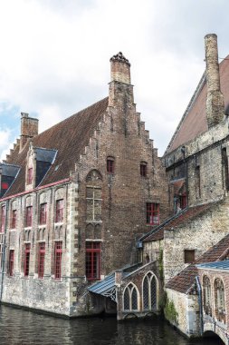 Bruges, Belçika Nehri boyunca eski geleneksel evleri
