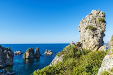 Uçurumun kıyısında Scopello Sicilya, İtalya