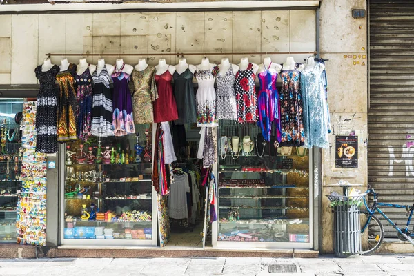 Boutique de souvenirs à Palerme en Sicile, Italie — Photo