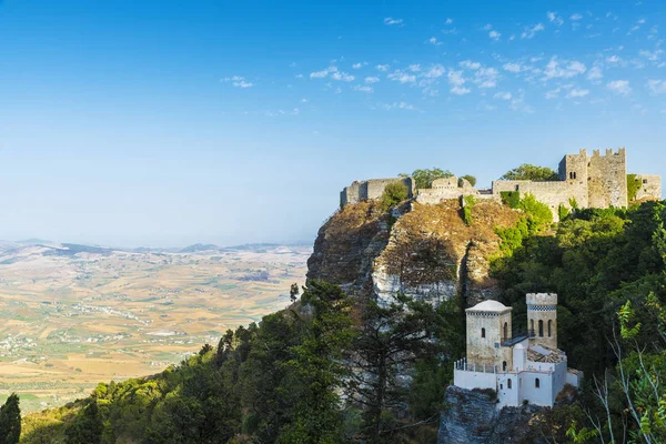 Torretta Pepoli ve Venere kale Erice, Sicilya, İtalya — Stok fotoğraf