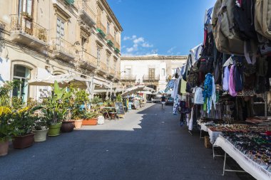Hediyelik eşya dükkanı ve Restoran Siracusa, Sicilya, İtalya