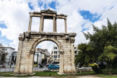 Yunanistan 'ın Atina kentindeki Hadrian Başı (Hadrian Kapısı)