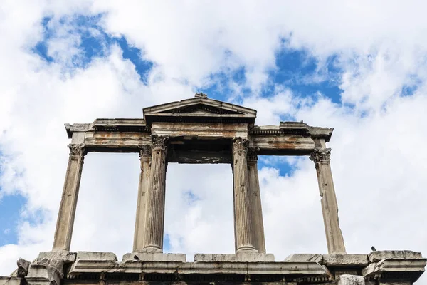 Arch of Hadrian (Hadrian's Gate) in Athens, Greece — Stock Photo, Image