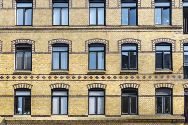 Gammal klassisk byggnad i Malmö, Sverige — Stockfoto