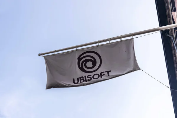 İsveç 'in Malmö şehrinde Ubisoft logosu