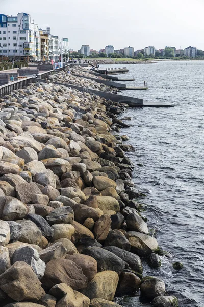 Paseo marítimo frente al mar Báltico en Malmo, Suecia — Foto de Stock