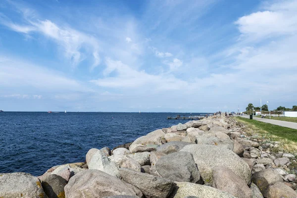 Dike naprzeciwko Morza Bałtyckiego w Malmö, Szwecja — Zdjęcie stockowe