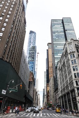 Manhattan'da trafik olan sokak, New York City, ABD