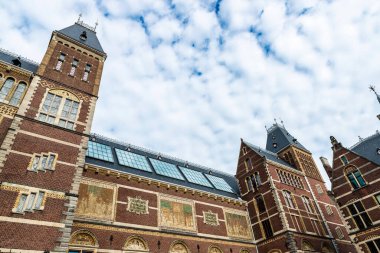 Hollanda, Amsterdam 'daki Rijksmuseum (Ulusal Müze) cephesi