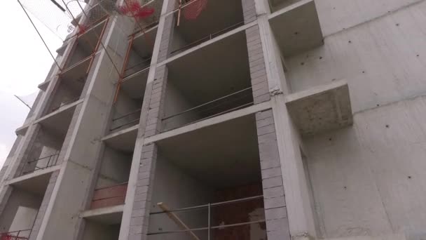 Gebouw Met Meerdere Verdiepingen Aanbouw — Stockvideo