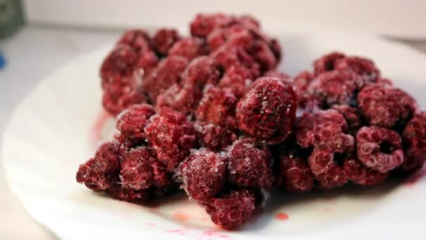 Frozen Raspberries White Background Steam Frozen Raspberries Frozen Fresh Berries — Stock Video