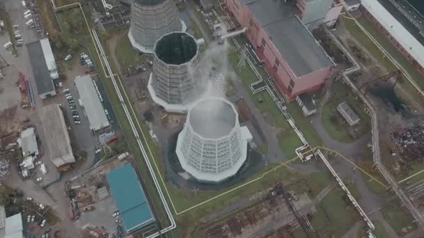 Cooling towers aerial view, industrial area 02 — Αρχείο Βίντεο