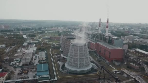 Cooling towers aerial view, industrial area 05 — Stockvideo