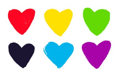 Elle çizilmiş çok renkli kalpler kümesi