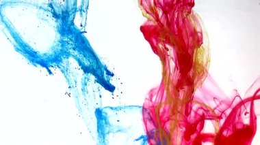 Renkli, güzel bir alan arkaplanı. Beyaz zemin üzerinde mavi, sarı ve kırmızı suluboya mürekkep. Soyut modern arka plan çok şık. Havalı trend ekran koruyucu.