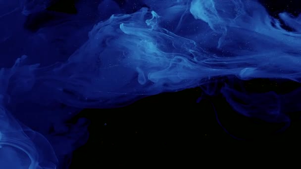 Fondo Espacio Abstracto Tinta Acuarela Azul Agua Sobre Fondo Negro — Vídeo de stock