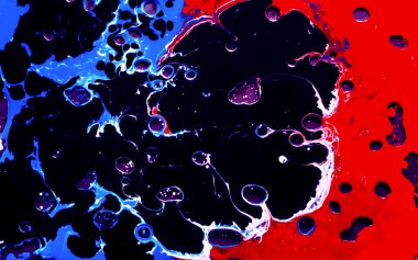 Mavi, siyah ve turuncu suluboya mürekkep yağlı suda. Havalı trend ekran koruyucu. Soyut trend arkaplanı.