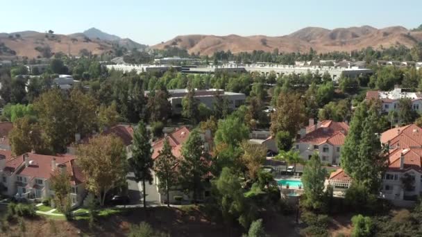 Calabasas, California USA. Business Area Buildings, Ascending Aerial View — Stock Video